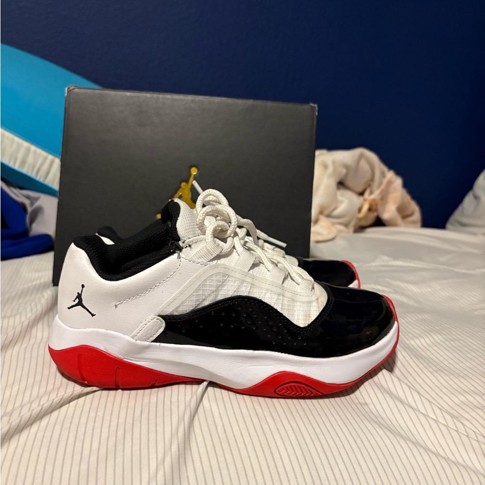 Jordan 11 Low CMFT